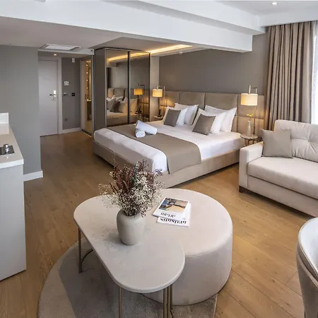 Valente Suites&hotel 2*