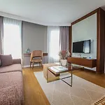 Valente Suites&hotel