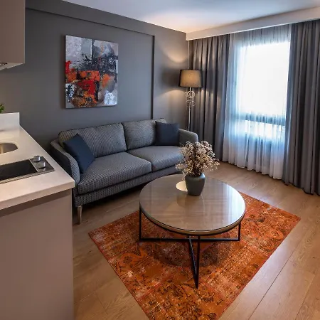 Valente Suites&hotel 2*