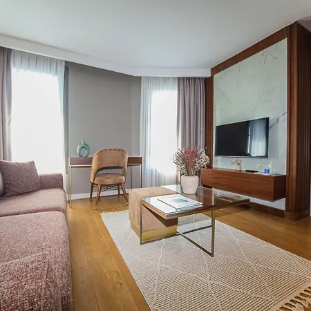 Valente Suites&hotel 2*