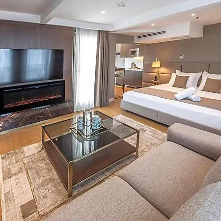 Valente Suites&hotel 2*
