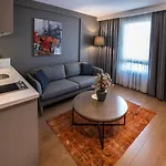 Valente Suites&hotel 2*