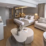 Valente Suites&hotel 2*